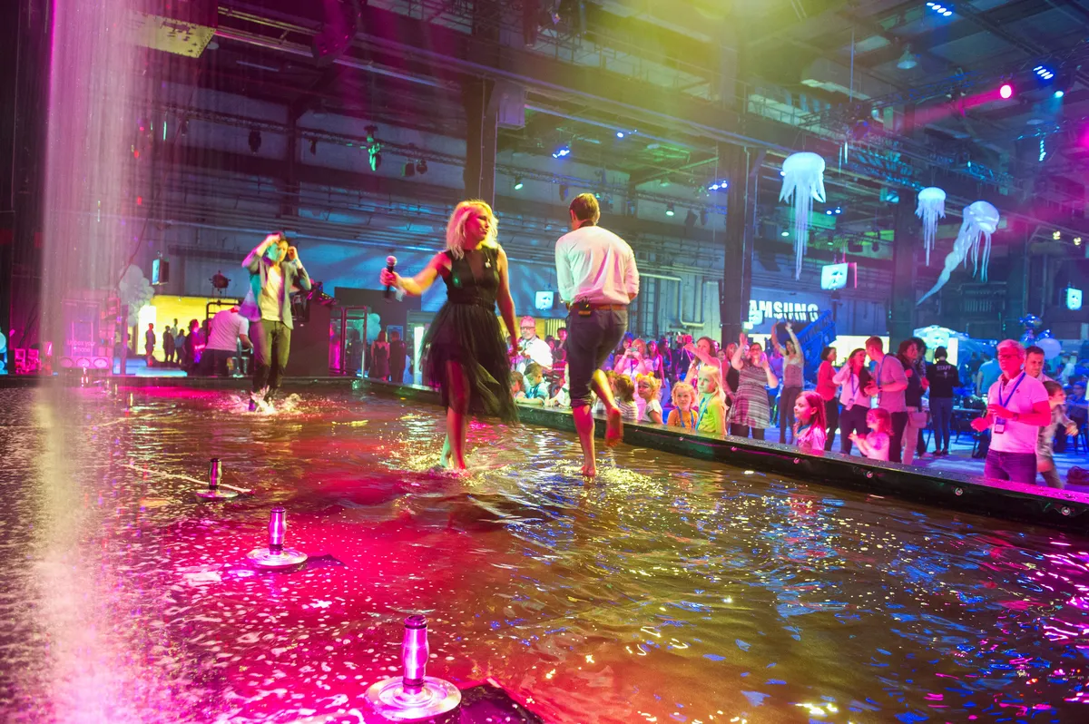 Deejay Plus zeigt Samsung Galaxy S8 und innovative Konzeptideen für Anfänger.